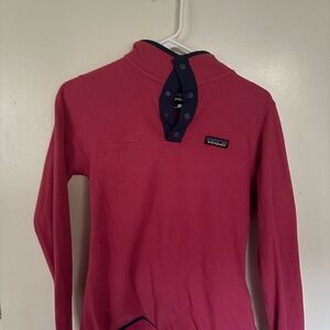 Patagonia Snap T Pullover Fuchsia Fleece with Blue Trim